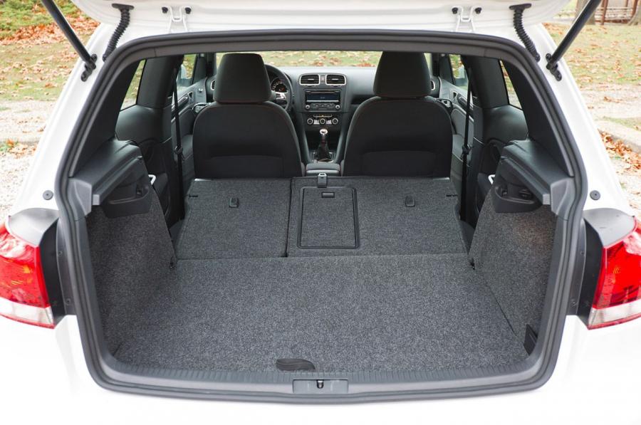  Volkswagen Golf GTi 2012 года  (фото 14 из 48)